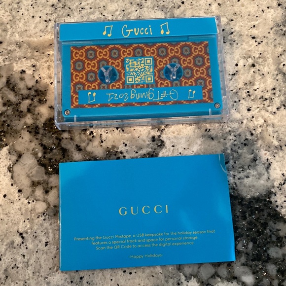 Authentic Gucci mixtape USB keepsake - Picture 2 of 3